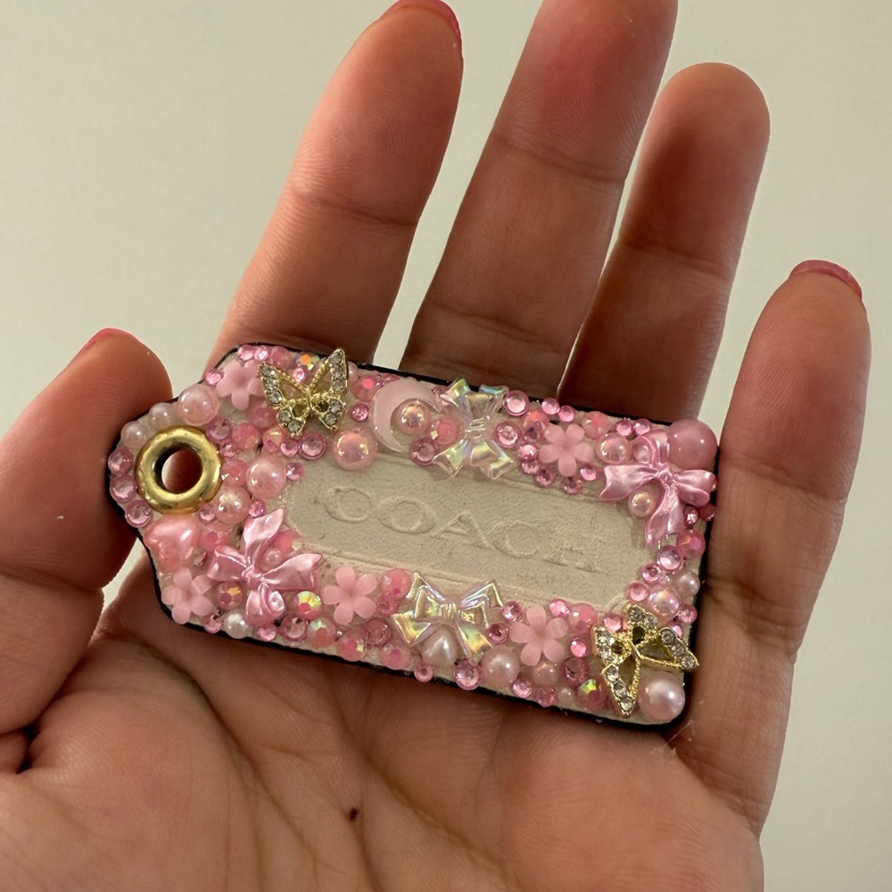 Coach Hangtags & Charms - Picture 6 of 10